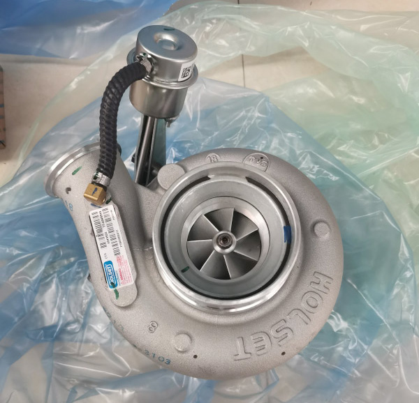 小松渦輪增壓器