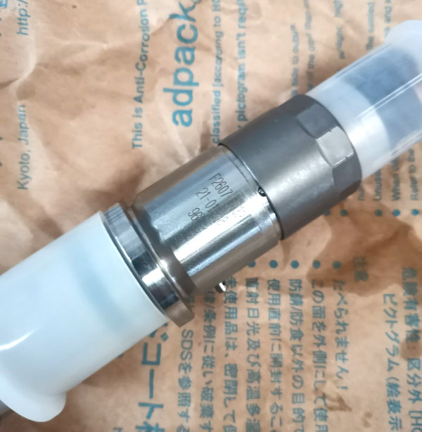 小松挖掘機(jī)噴油器