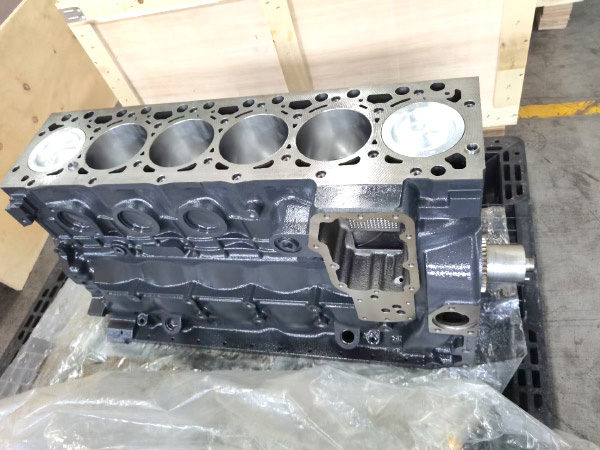 小松發(fā)動機中缸總成